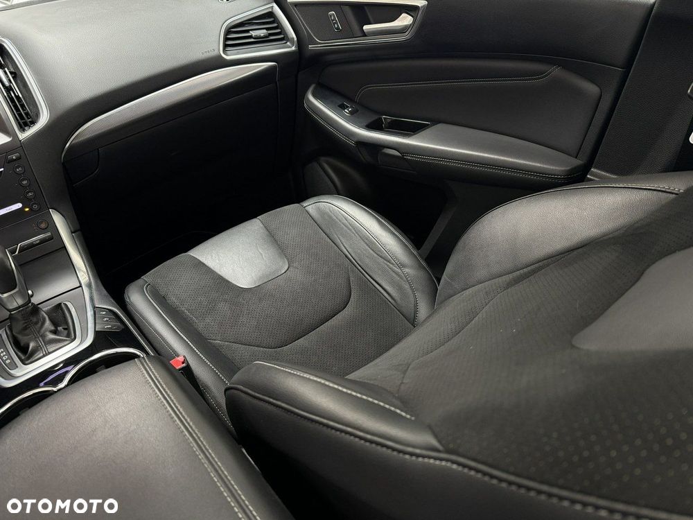 Ford S-Max 2.0 TDCi Titanium PowerShift - 25
