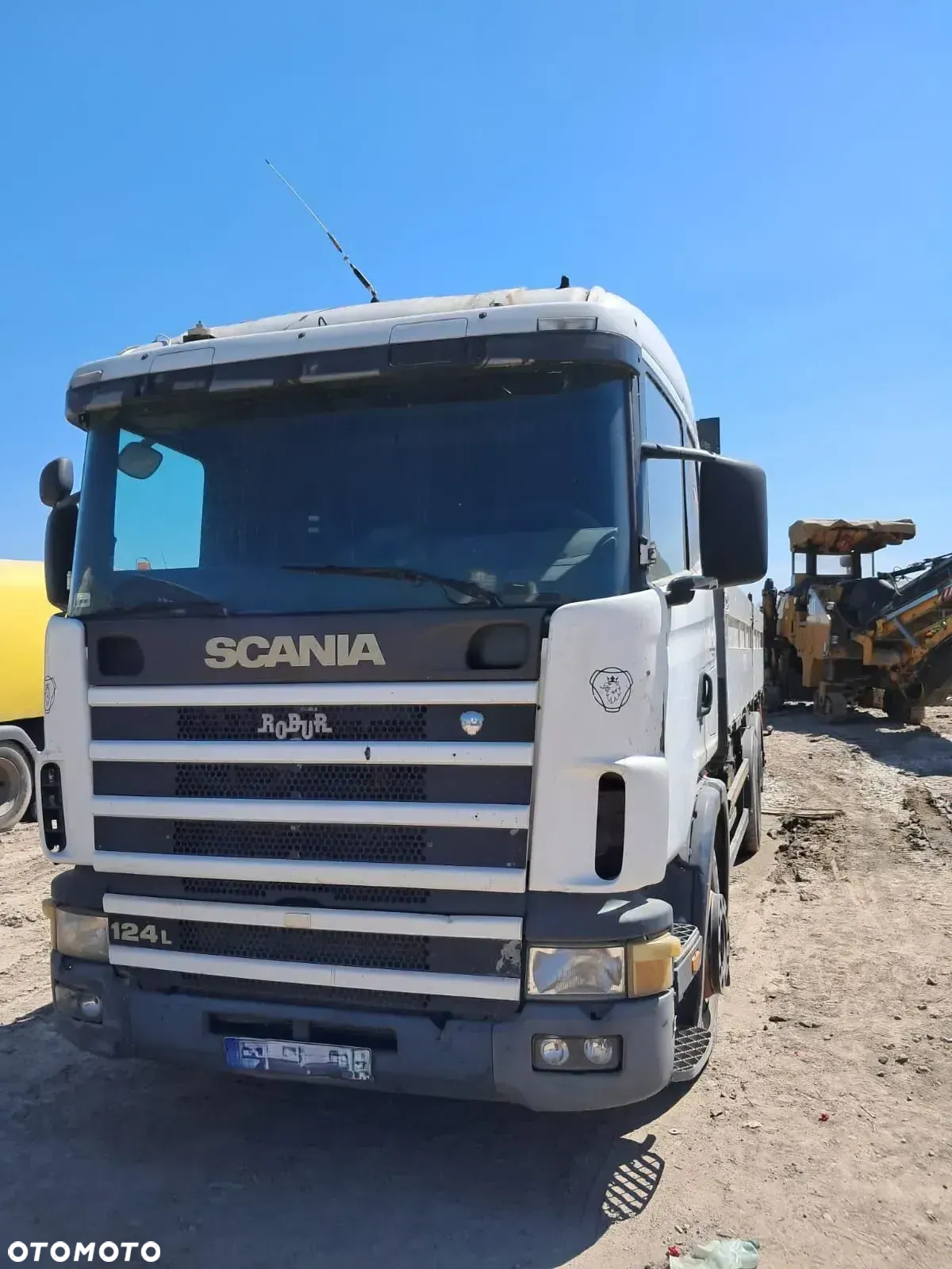 Scania 124L - 2