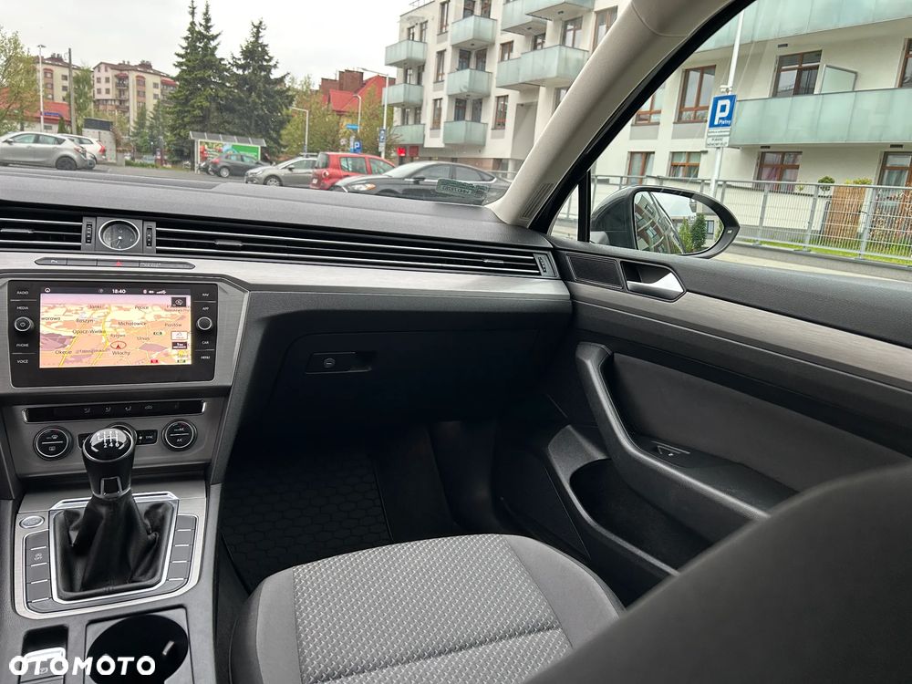 Volkswagen Passat 1.5 TSI EVO Trendline - 14