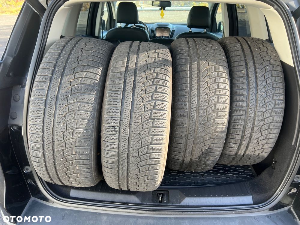 Ford Kuga 2.0 TDCi AWD Titanium - 6