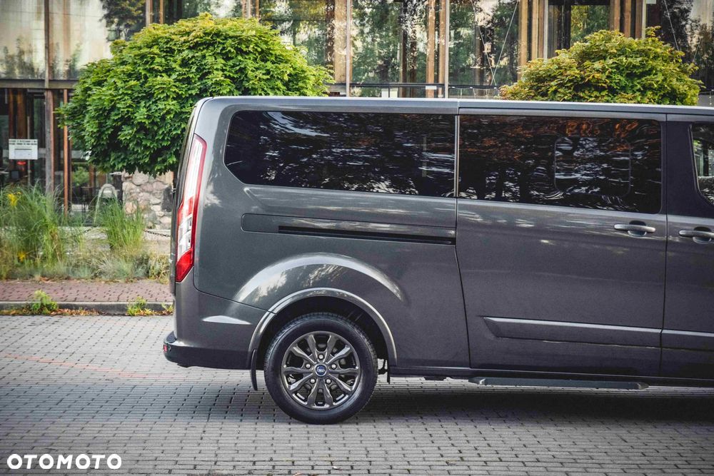 Ford Tourneo Custom 2.0 EcoBlue L2 Titanium - 17