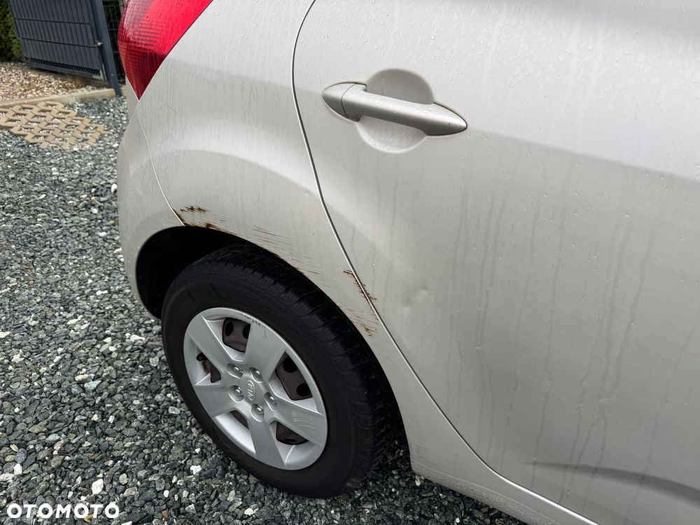 Kia Venga 1.4 CRDi 90 Business Line - 8