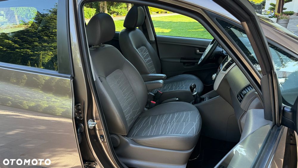 Kia Venga 1.6 CVVT Platinum Edition - 23