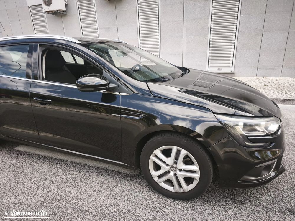 Renault Mégane Sport Tourer - 2