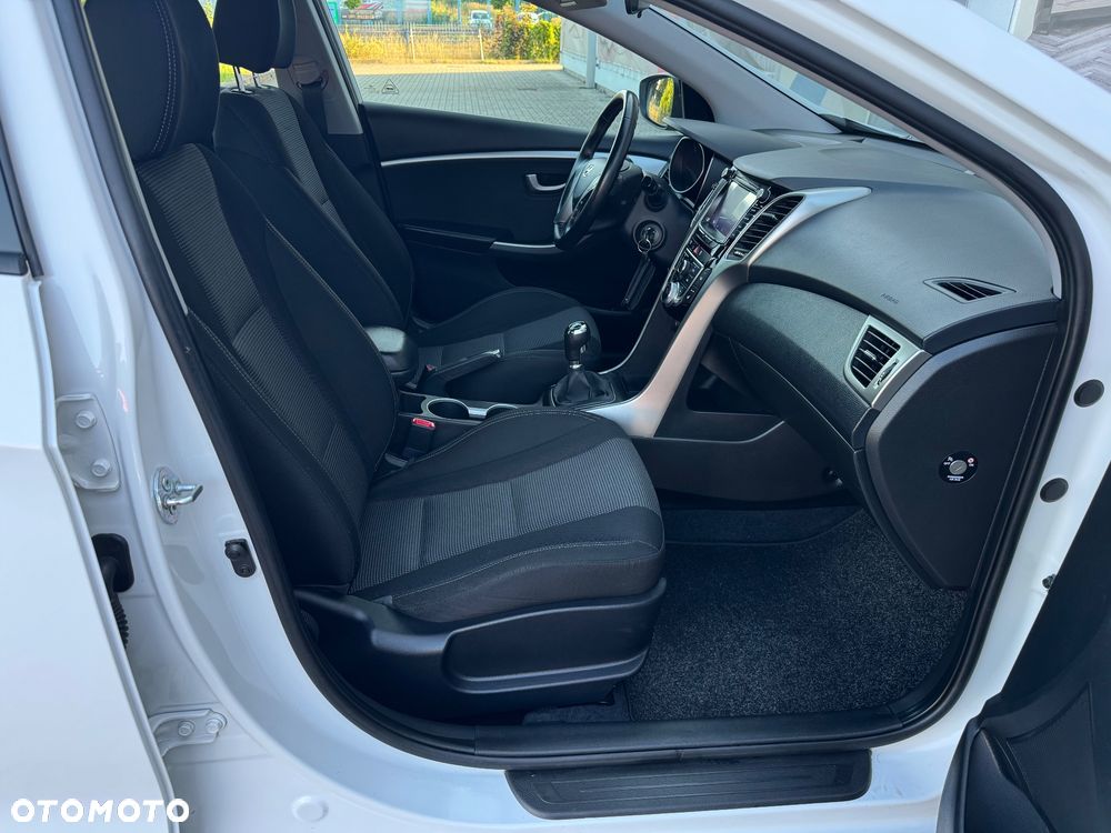 Hyundai i30 - 11