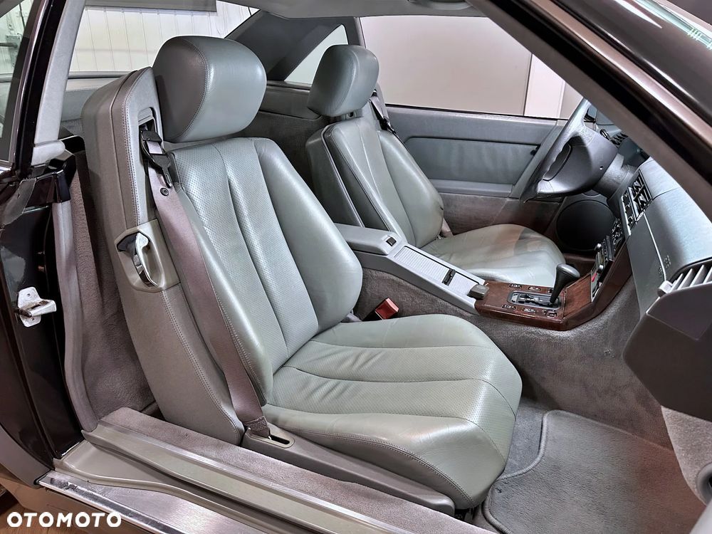 Mercedes-Benz SL - 14