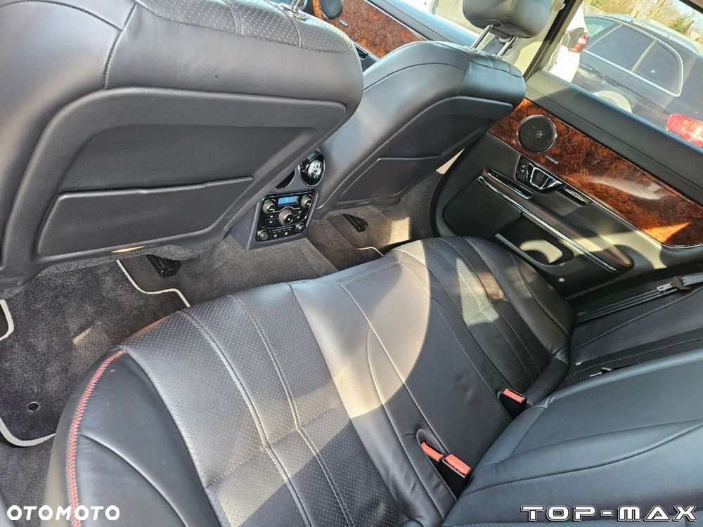 Jaguar XJ - 20