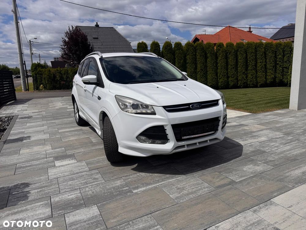Ford Kuga - 10