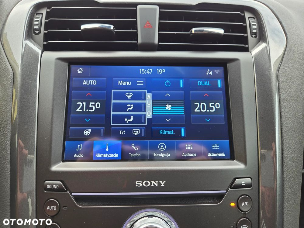 Ford Mondeo 2.0 EcoBlue Titanium - 24