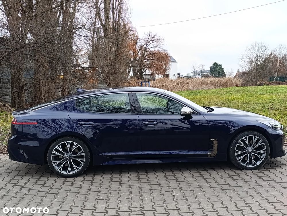 Kia Stinger 2.0 T-GDI GT Line - 4