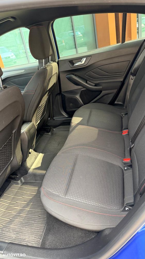 Ford Focus 1.0 EcoBoost 7DCT MHEV ST-Line X - 9