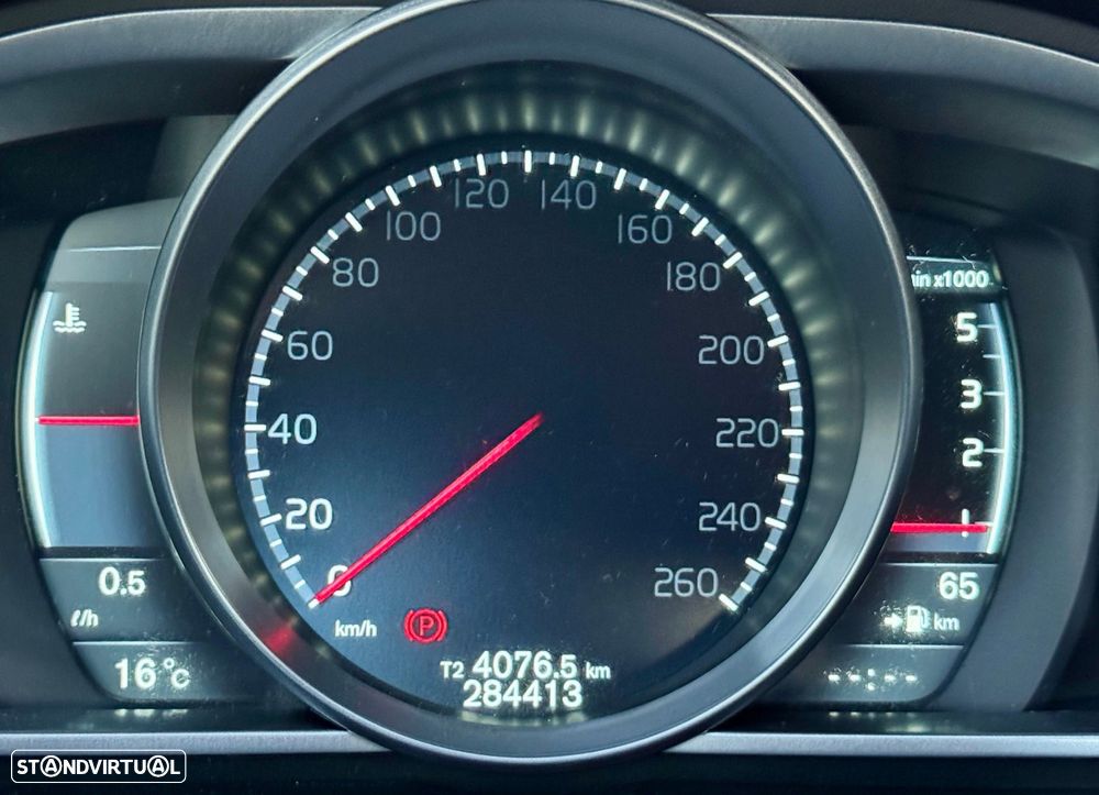 Volvo V40 1.6 D2 R-Design Momentum - 12