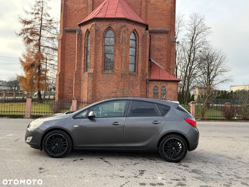 Opel Astra 1.6 Design Edition - 8