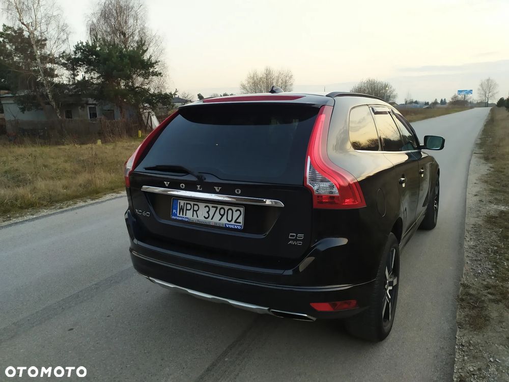 Volvo XC 60 D5 AWD Momentum - 5