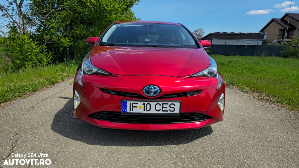 Toyota Prius Hybrid - 1