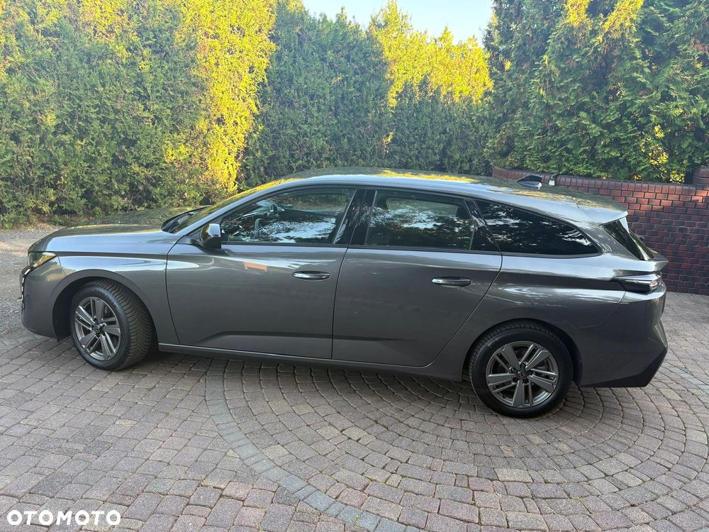 Peugeot 308 - 8