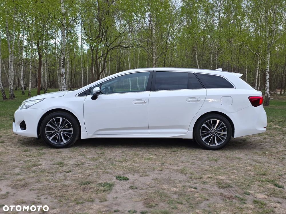 Toyota Avensis Touring Sports 1.8 Multidrive S Business Edition - 6