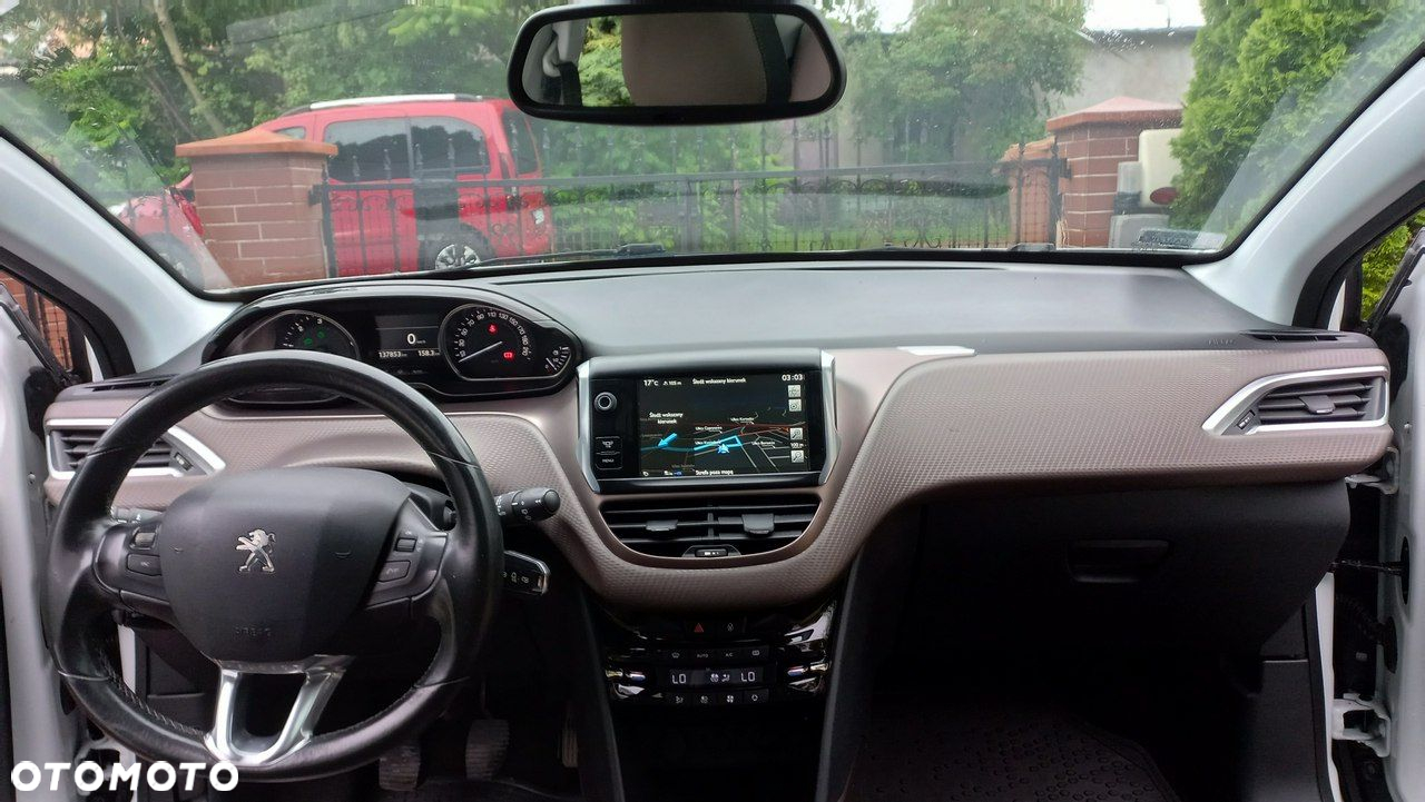 Peugeot 2008 1.6 e-HDi Allure S&S - 14