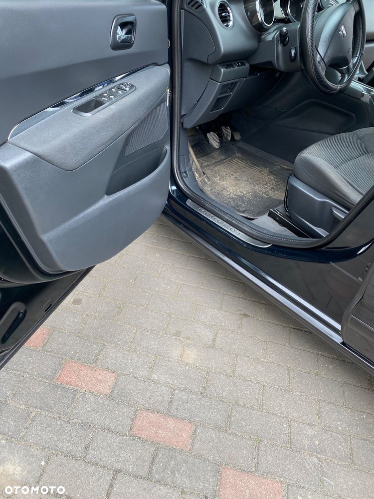 Peugeot 5008 2.0 HDi Family 7os - 15