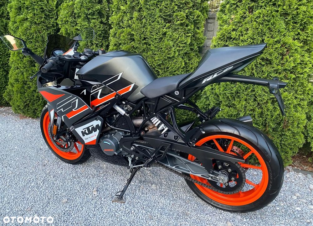KTM RC 125 - 6