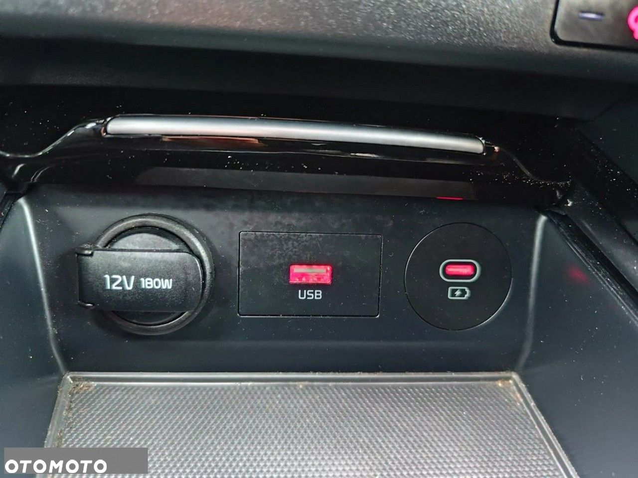 Kia ProCeed - 25