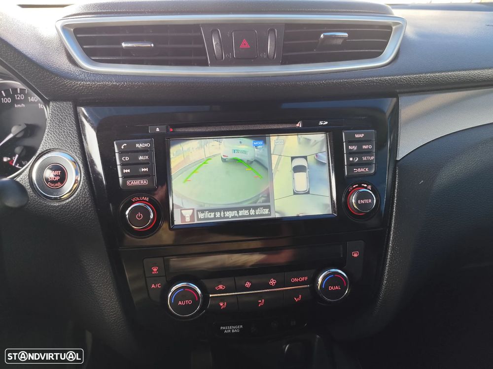 Nissan Qashqai 1.5 dCi Tekna Bose — fotografia 37