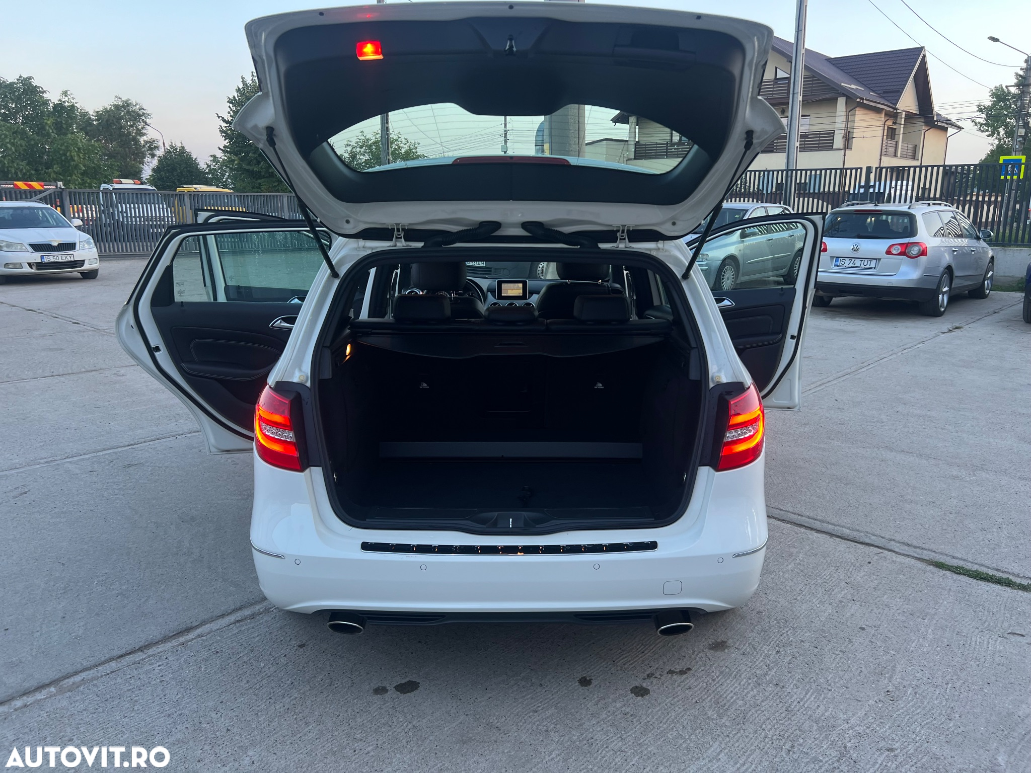Mercedes-Benz B 200 BlueEFFICIENCY - 20