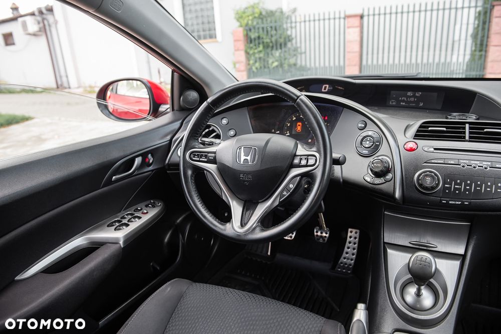 Honda Civic 1.8i-VTEC Sport - 24