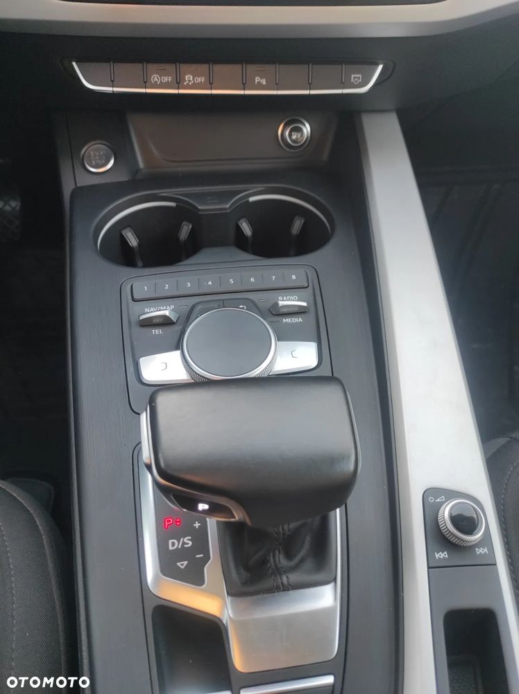 Audi A4 Limousine 35 TFSI mHEV S Line S tronic - 9