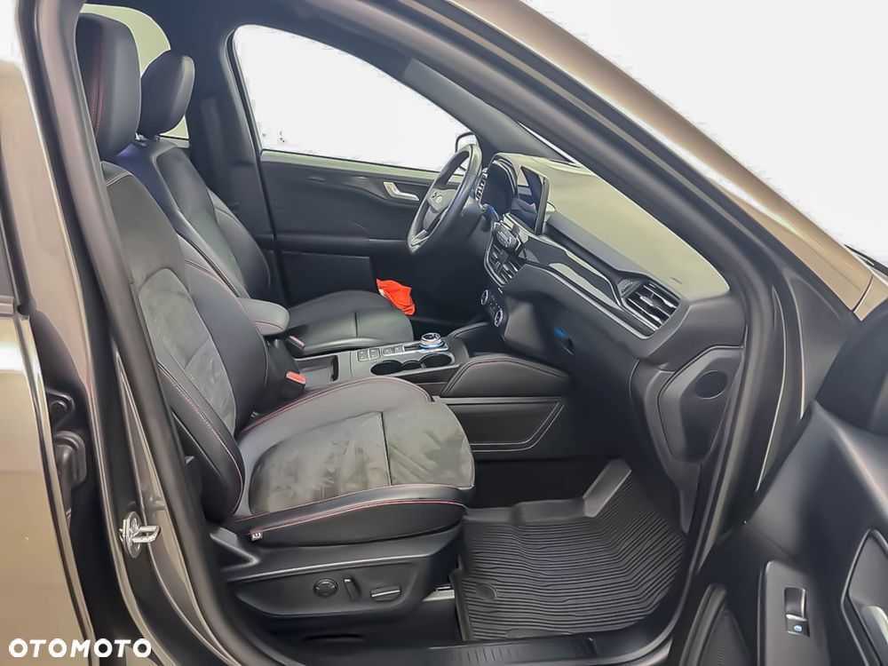 Ford Kuga 2.5 Duratec FHEV 4x4 ST-LINE - 11