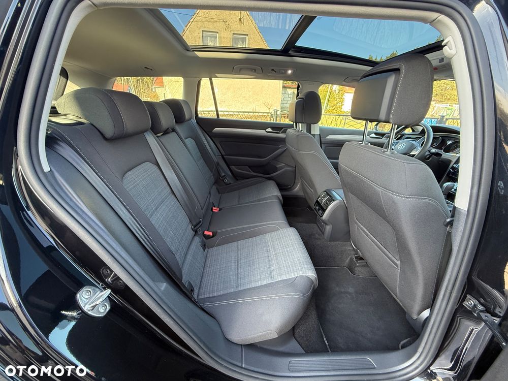 Volkswagen Passat 2.0 TDI Business DSG - 23