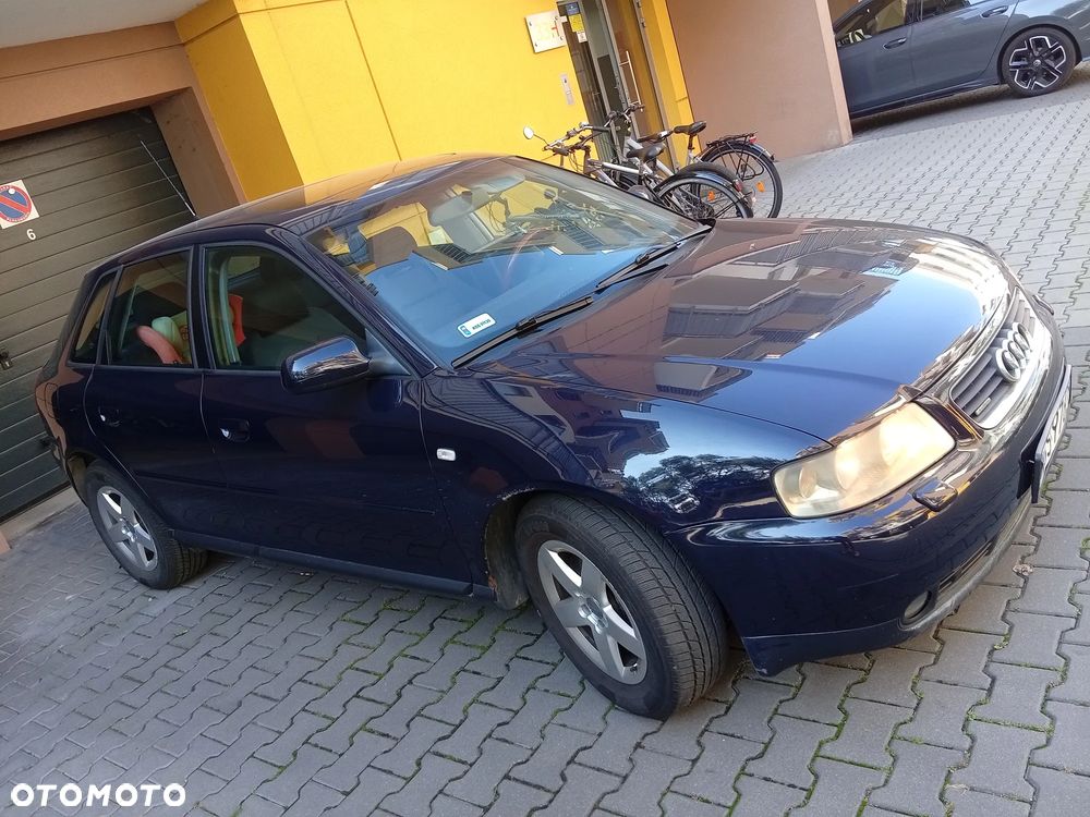 Audi A3 Sportback 1.8T Quattro Ambiente - 3