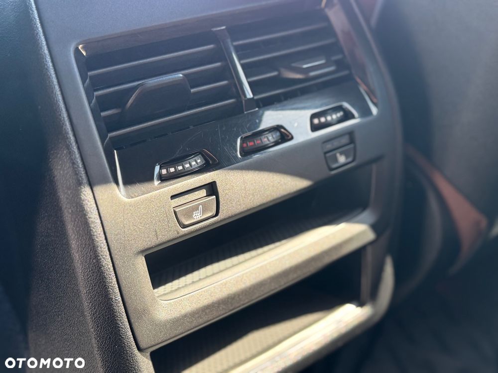BMW X5 M M50d - 30