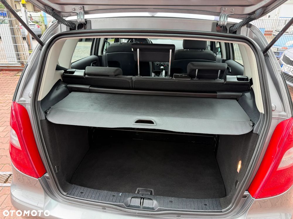 Mercedes-Benz Klasa A 150 BlueEFFICIENCY Elegance - 20
