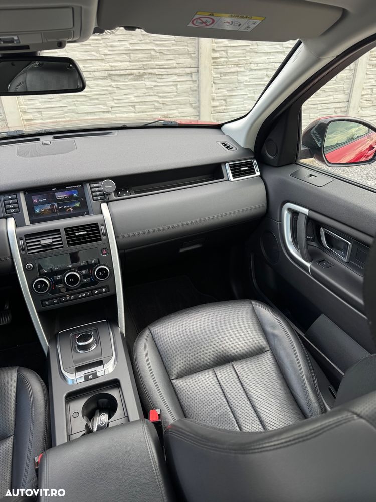 Land Rover Discovery Sport - 24