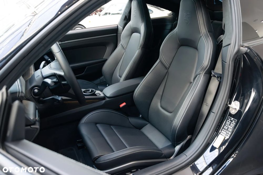 Porsche 911 Carrera S - 17