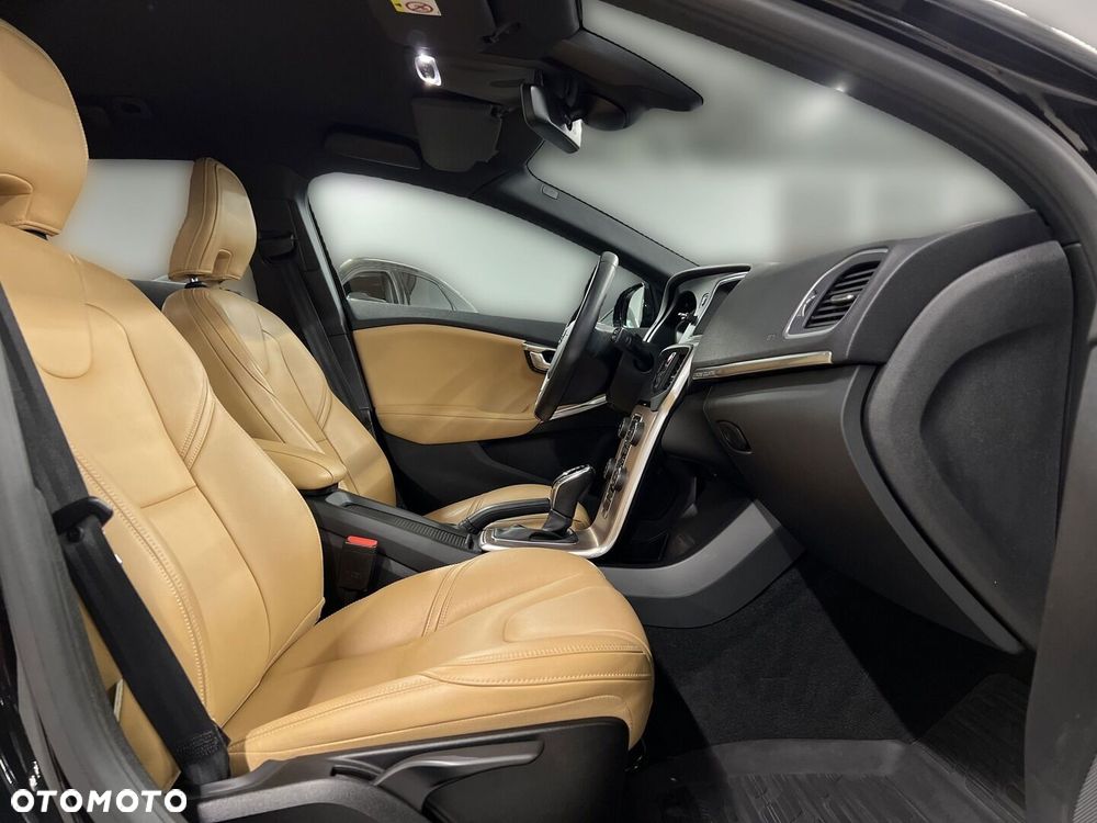 Volvo V40 - 11