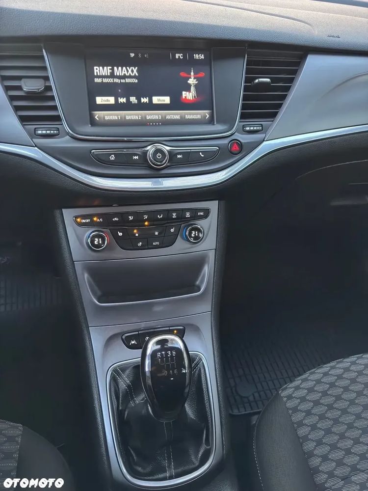 Opel Astra - 16
