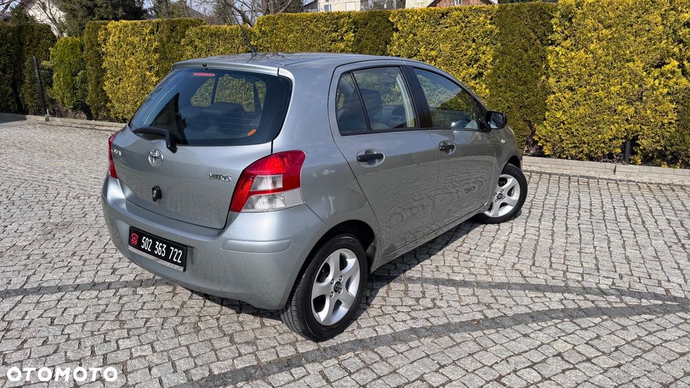 Toyota Yaris 1.33 VVT-i Cool+ - 8