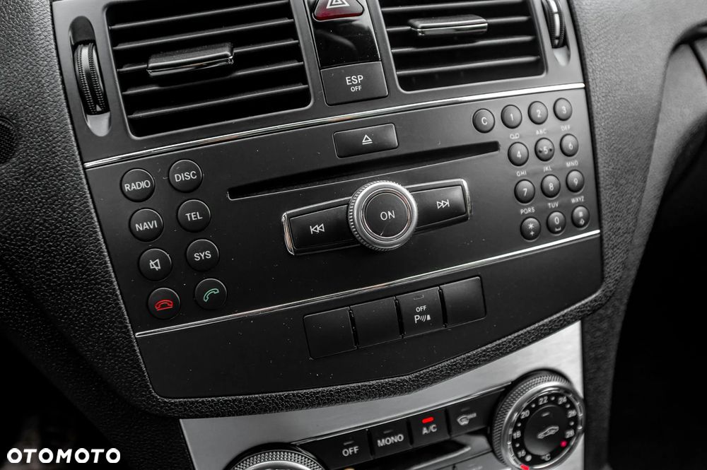 Mercedes-Benz Klasa C 200 Kompressor Avantgarde - 32