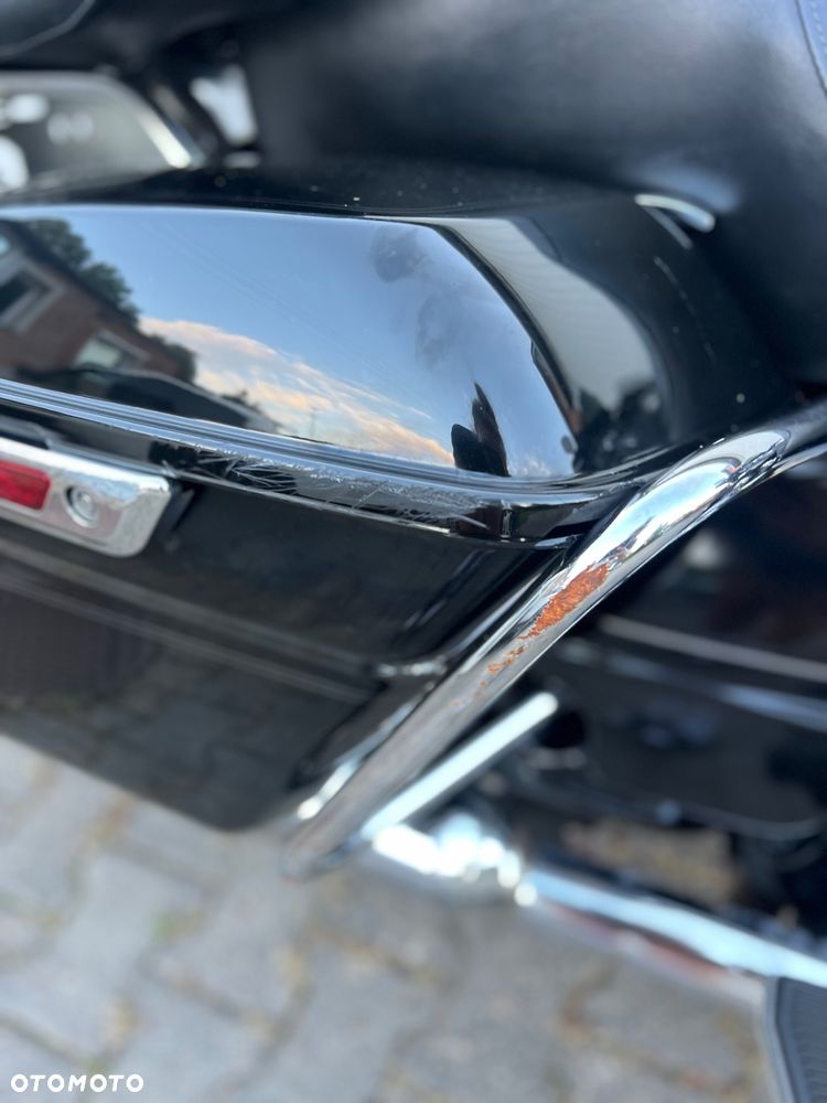 Harley-Davidson Touring Electra Glide - 8