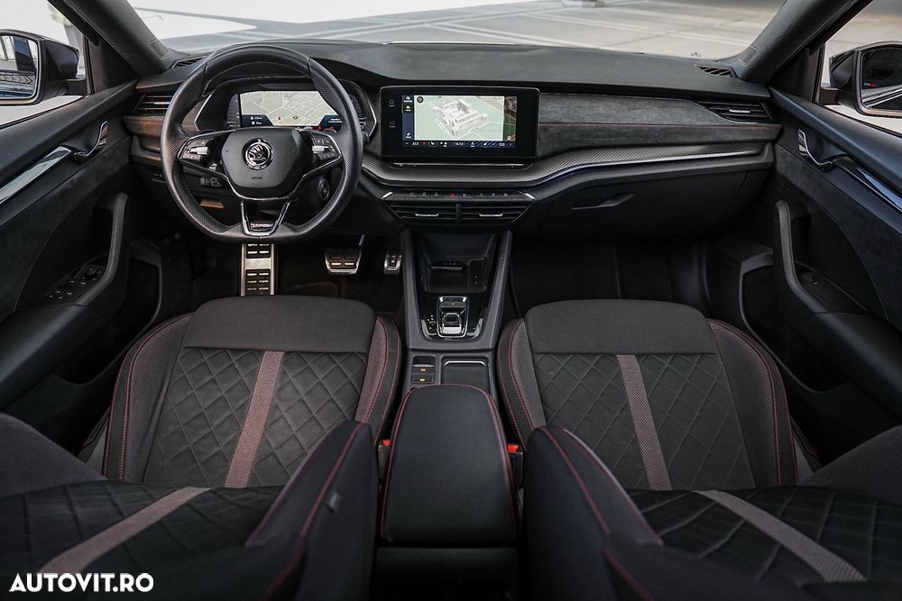 Skoda Octavia 1.4 TSI DSG RS First Edition - 16