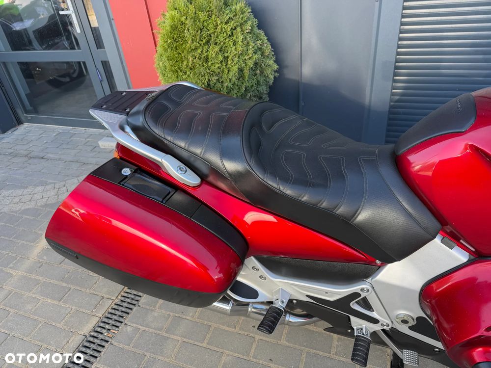 Honda ST - 38