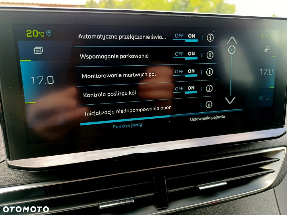 Peugeot 3008 225 e-EAT8 Allure - 28
