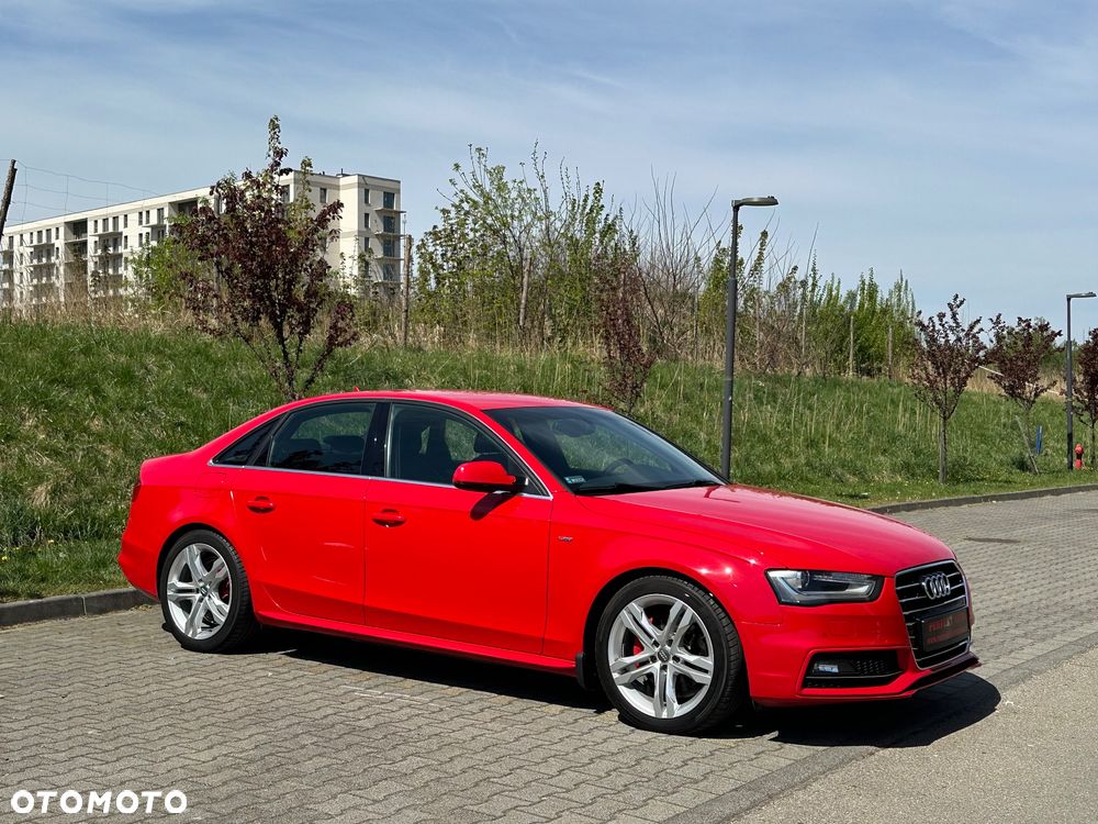 Audi A4 Limousine 1.8 TFSI S line Sportpaket - 16