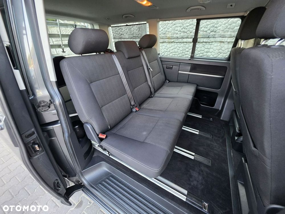 Volkswagen Multivan 2.0 TDI L1 Comfortline DSG - 24