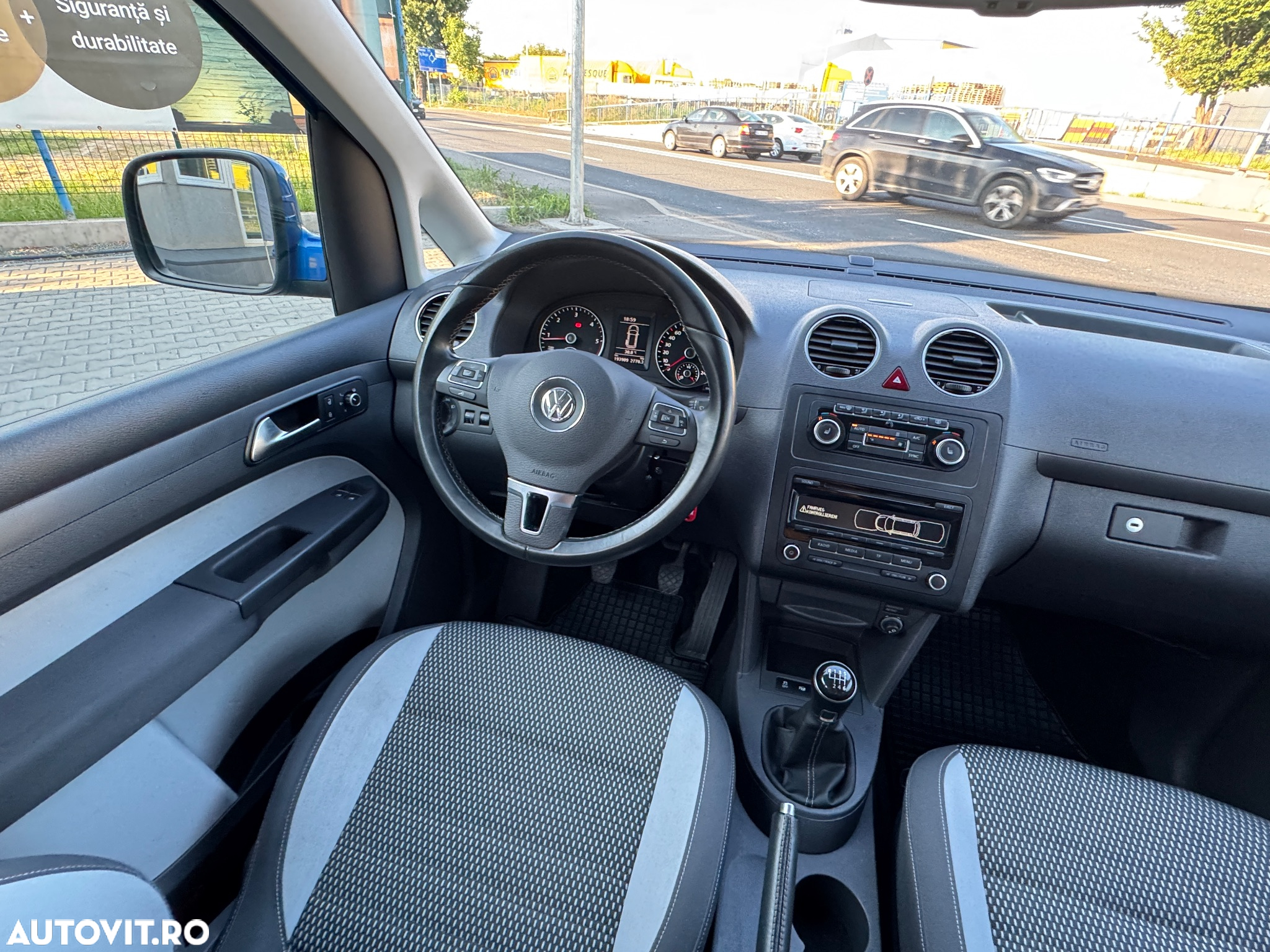 Volkswagen Caddy 2.0 TDI 4Motion Trendline - 15
