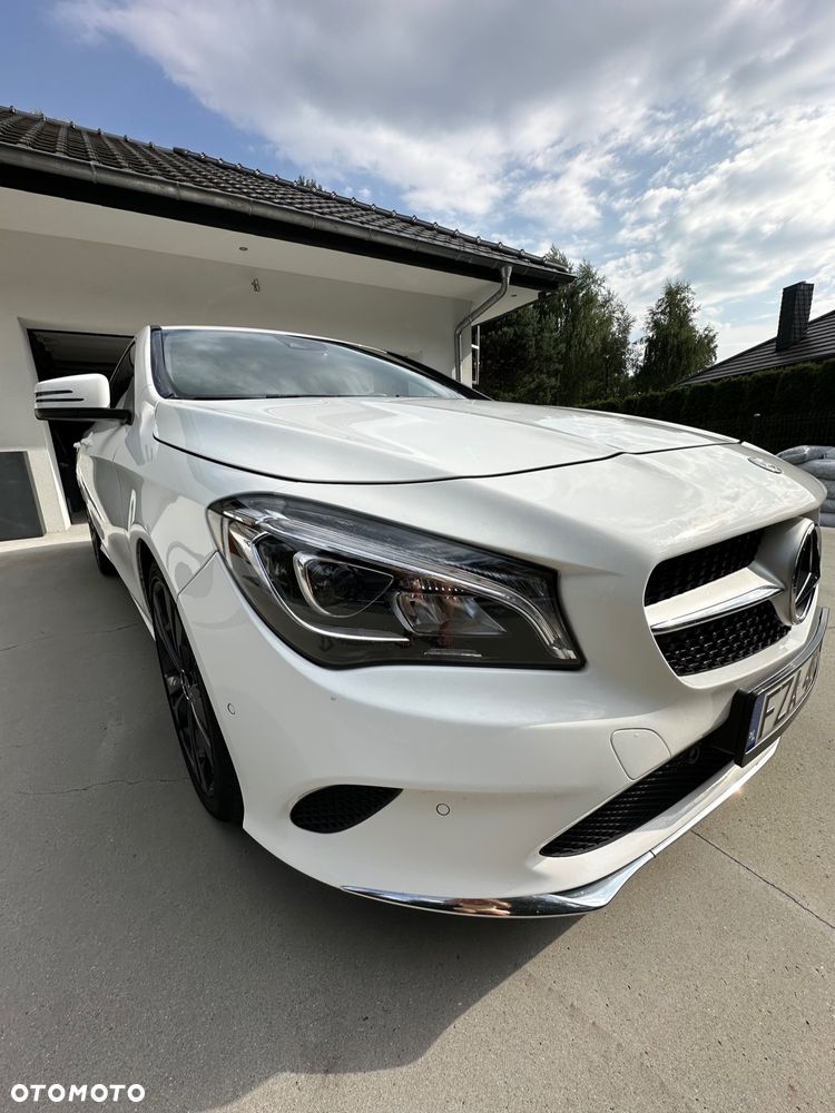 Mercedes-Benz CLA 180 7G-DCT Urban - 6