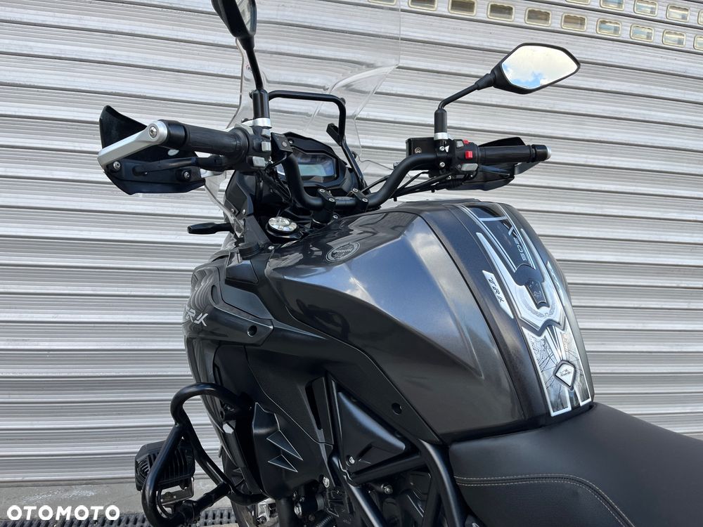 Benelli TRK 502 - 13