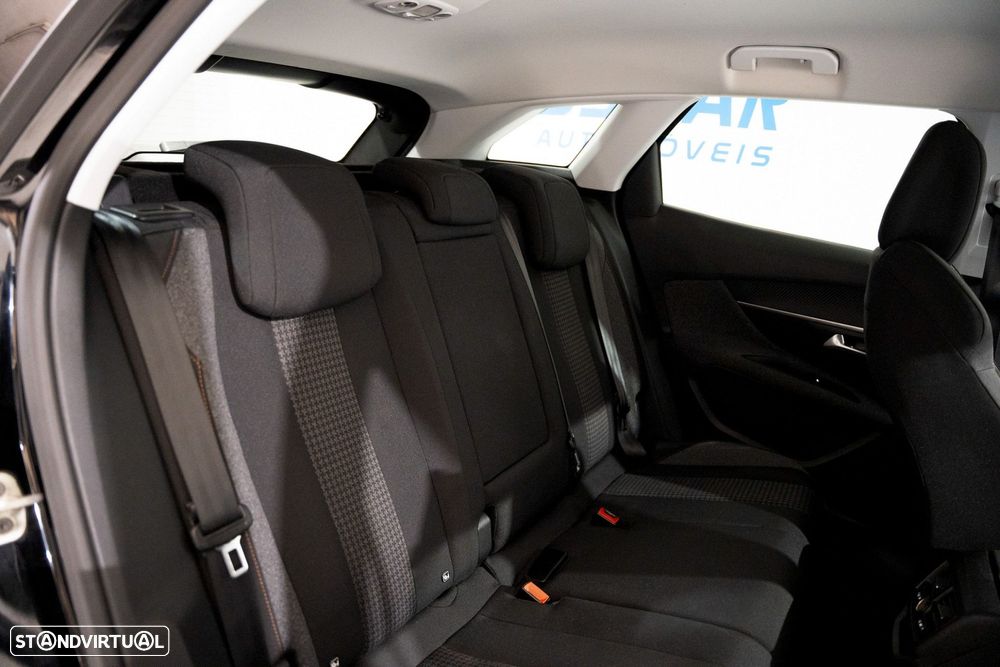 Peugeot 3008 1.2 PureTech Allure EAT8 - 15